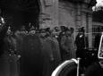 Mussolini e Franco all'uscita della villa insieme  ...
