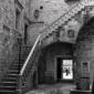 scalinata di un antico palazzo, campo medio