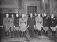 Mussolini e i membri del comitato tecnico in posa, ...
