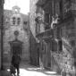Una chiesa fra i vicoli, campo medio