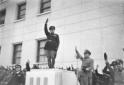 Benito Mussolini, in divisa da capo del  ...
