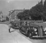 Mussolini, ripreso sul marciapiede dell'Altare del ...