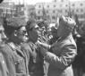 Mussolini si congratula con un cieco di  ...