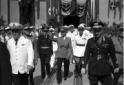 Goebbels esce dalla stazione di Venezia  ...