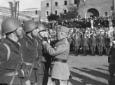 Mussolini passa in rassegna i Battaglioni 