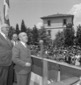 Fanfani, in piedi sul palco allestito per la cerim ...