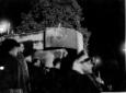 Serata a Piazza di Siena; inquadratura dal basso d ...