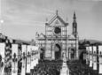 La chiesa di Santa Croce, il monumento a Dante Ali ...