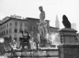 La Fontana del Nettuno in Piazza della Signoria; s ...