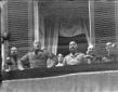 Mussolini parla ai napoletani dal balcon ...