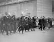 Il corteo avanza su via Nazionale all'altezza di V ...