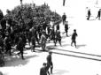Mussolini in visita nella citt� di Bari