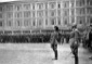 Mussolini, sull'attenti, prima della partenza del  ...