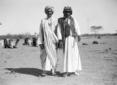 Due uomini eritrei in un'area pianeggian ...
