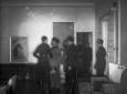 Mussolini visita una sala della sede del sottosegr ...
