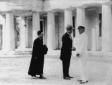 Mussolini riceve, nel parco di Villa Torlonia, una ...