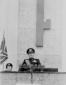 Mussolini, ripreso sul podio di piazza Vittorio Ve ...
