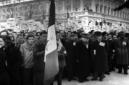 Formazioni di partigiani radunate su piazza della  ...