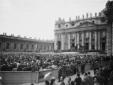 Pio XII parla alle migliaia di fedeli dell'Azione  ...