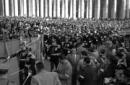 Guardia pontificia sfila in piazza San Pietro nel  ...