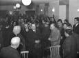 Il presidente del consiglio De Gasperi in una sala ...