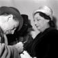 Mario Soldati con Maria Bellonci; interno