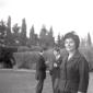 Marina Berti in giardino con i figli