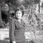 Marina Berti nel giardino di casa