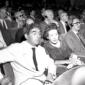 Edoardo Cacciatore seduto in platea accanto a Flor ...