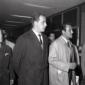 Il calciatore inglese John Charles ed il dirigente ...
