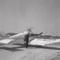 Jacques Charrier davanti al suo aereo