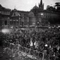 Folla a Piazza del Popolo