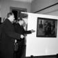 L'ambasciatore Del Balgio davanti ad un quadro