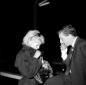 Catherine Denuve all'aeroporto con un amico
