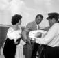 Richard Egan con la moglie ed il figlioletto