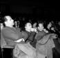 Fellini seduto in platea