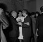 Italo Gemini stringe un braccio a Goffredo Lombard ...