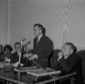 Goffredo Lombardo tiene un discorso al microfono,  ...