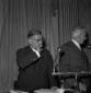 Parri e Sartre ad un convegno. Piano medio