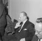 Marcello Rodin seduto su una sedia alla consegna  ...