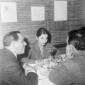 Jacqueline Sassard seduta al ristorante Angelini i ...