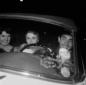 Jean Seberg con Walter Chiari in macchina per la p ...
