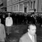 Personalit seguono il feretro ai funerali di don  ...