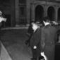 Palmiro Togliatti nel cortile del Quirinale - tota ...