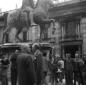 Harry Spencer Truman in piazza del Campidoglio acc ...