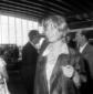 Beata Tyszkiewicz, con altre persone, all'aeroport ...