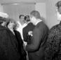 Titina ed Eduardo De Filippo  s'intrattengono con  ...