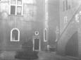 Il cortile della casa di Dante a Roma