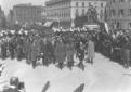 Mussolini e il principe Umberto si dirigono verso  ...