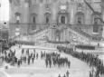 Autorit sul balcone del Campidoglio, miliziani e  ...